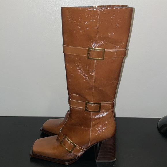 NWOT Feners Midnight Extreme Cafe.  Size 39/8.5. - Picture 4 of 16